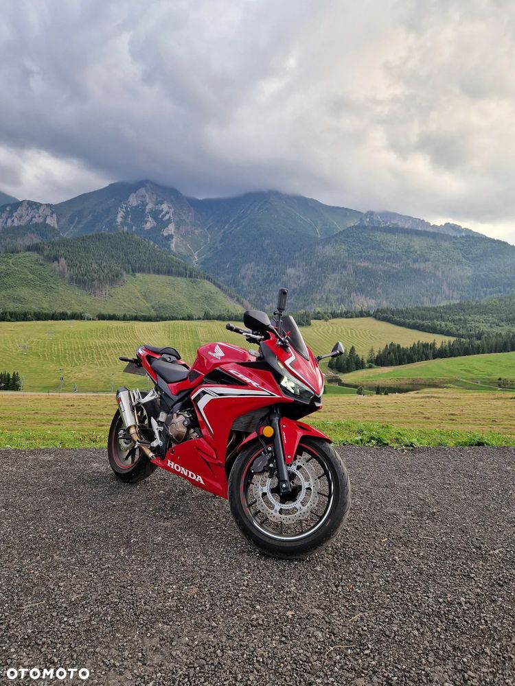Honda CBR - 1