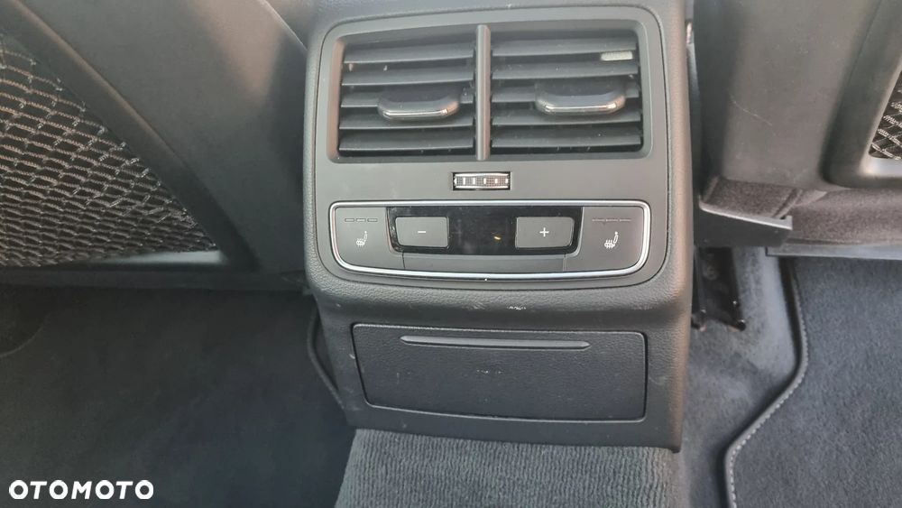 Audi A4 Avant 3.0 TDI quattro tiptronic - 12