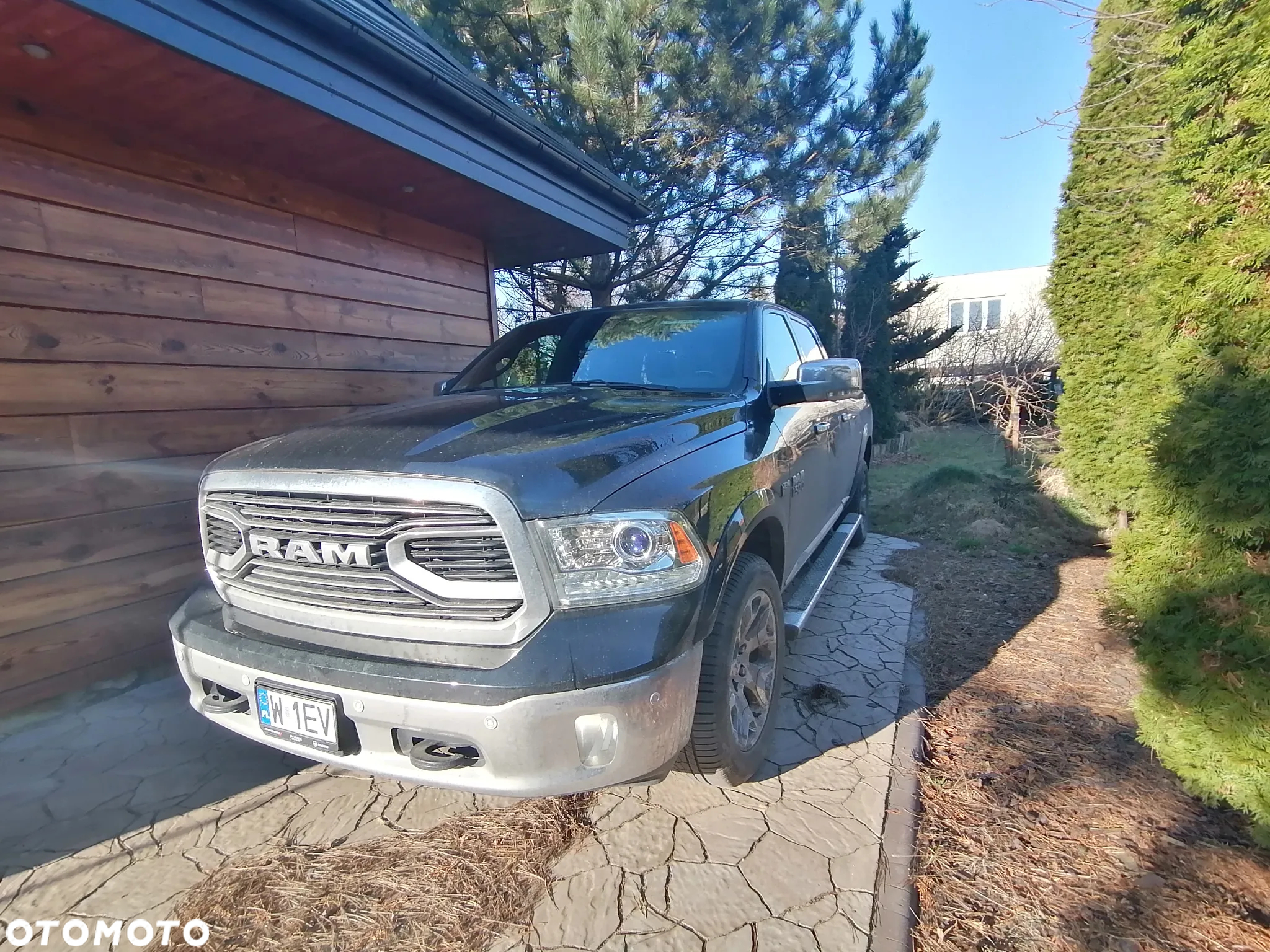 Dodge RAM 1500 5.7 4x4 - 17