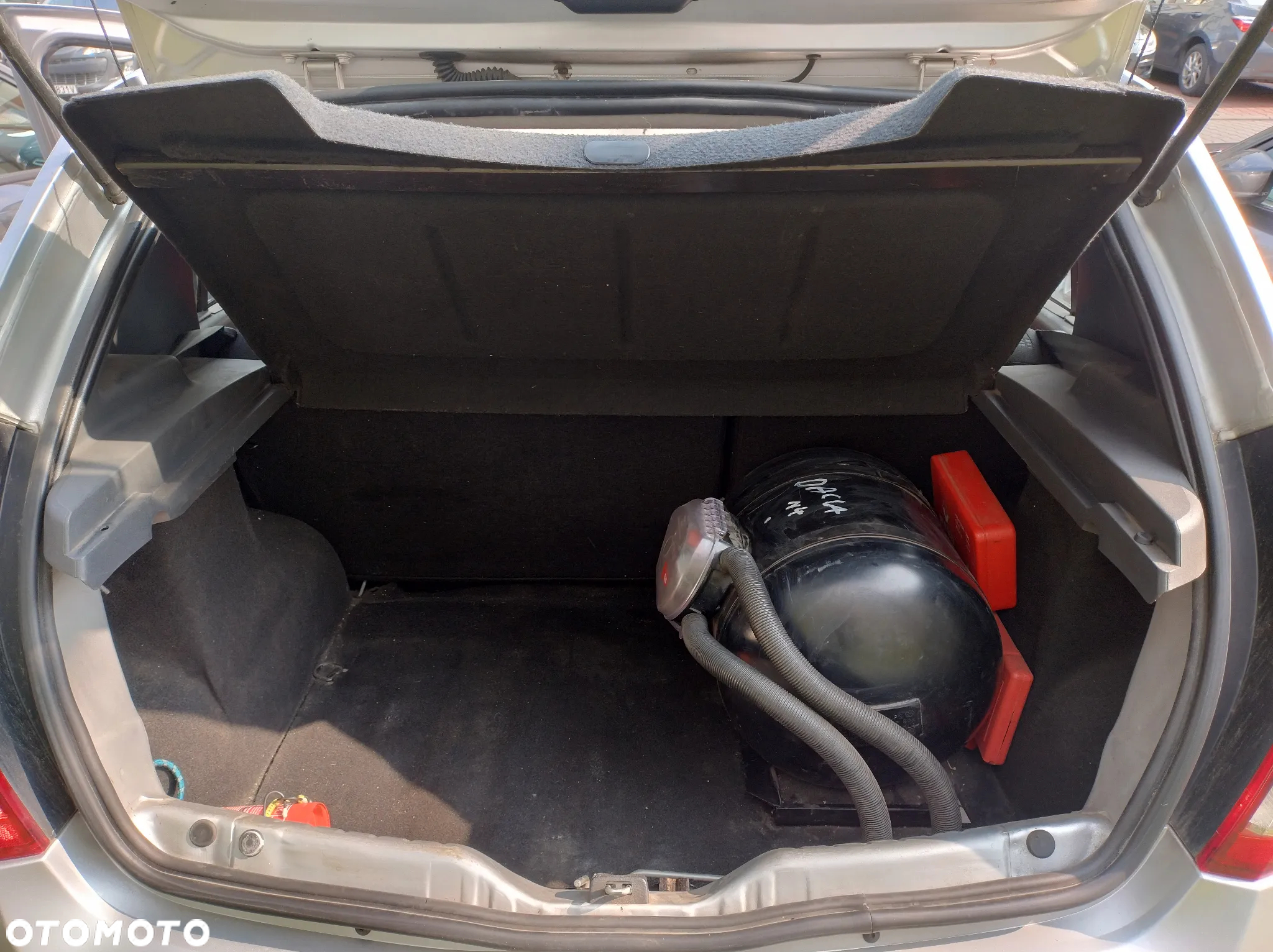 Dacia Sandero - 16