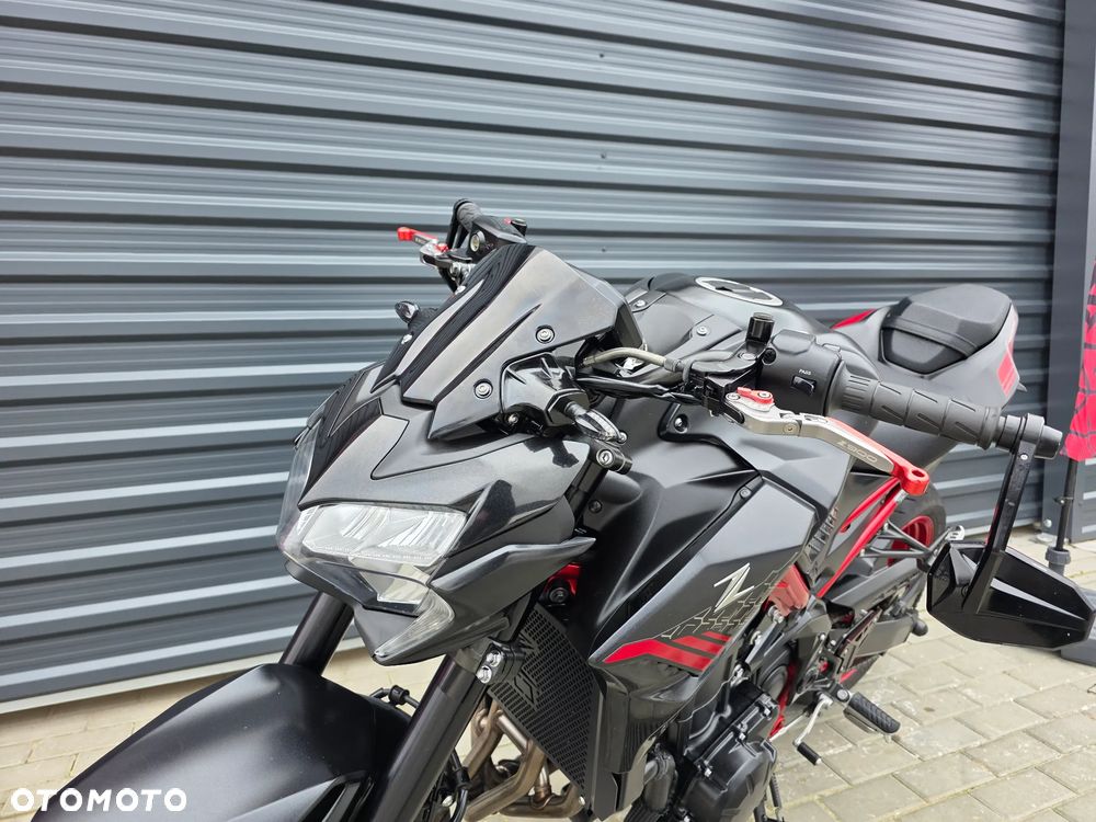 Kawasaki Z 900 - 12