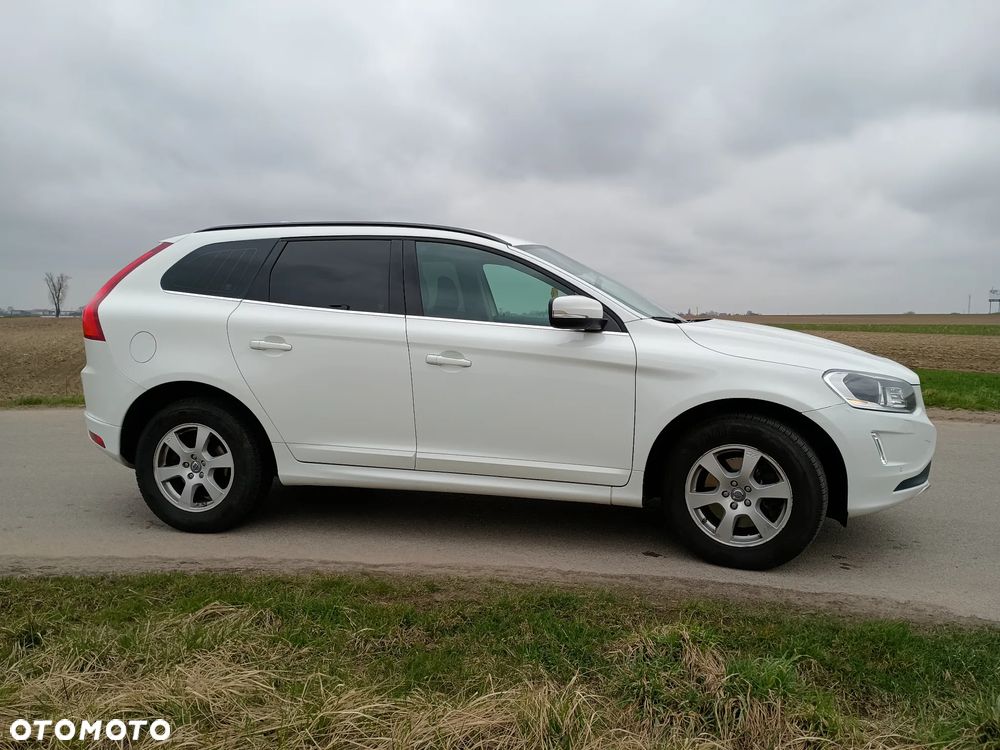 Volvo XC 60 D4 AWD Kinetic - 3