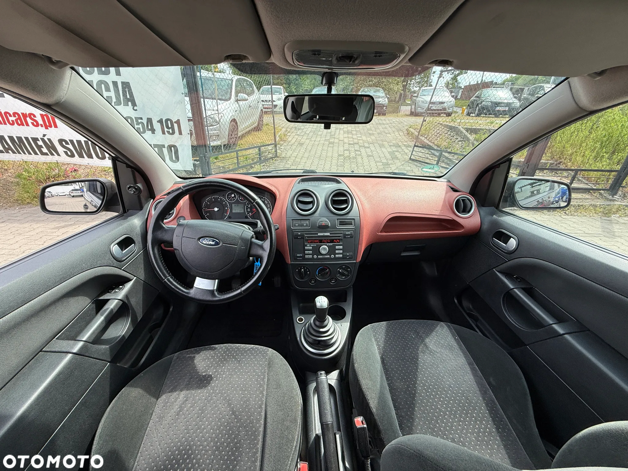 Ford Fiesta 1.4 Ambiente - 18