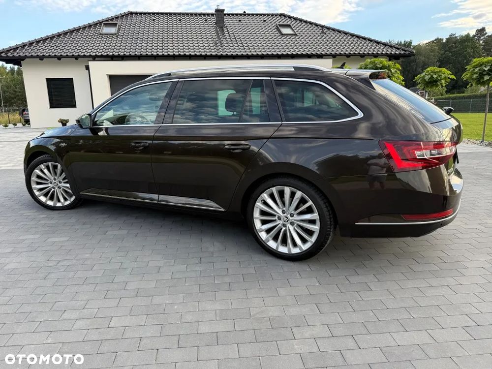 Skoda Superb 2.0 TDI SCR L&K DSG - 5