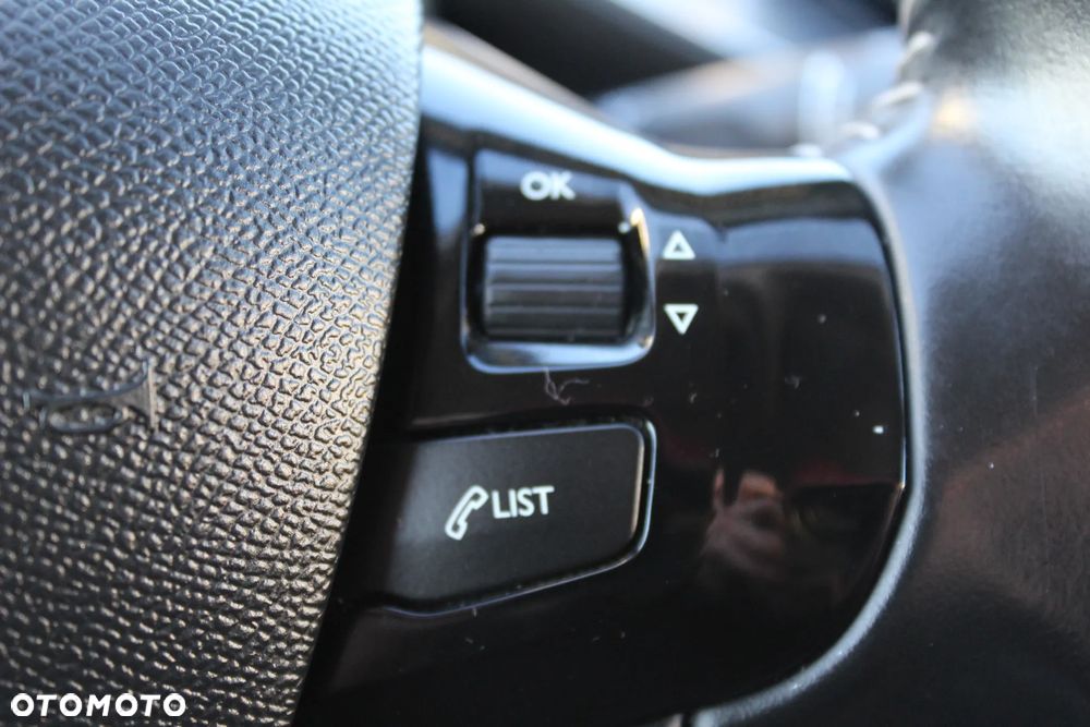 Peugeot 308 BlueHDi 150 Stop & Start Active - 17