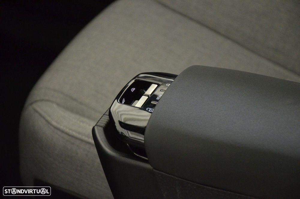 Volvo EX30 69 kWh Single Motor Extended Range Ultra - 13