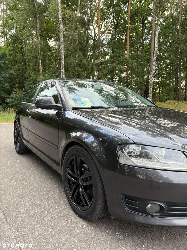 Audi A3 3-drzwiowe 2.0 TDI DPF Ambiente - 2
