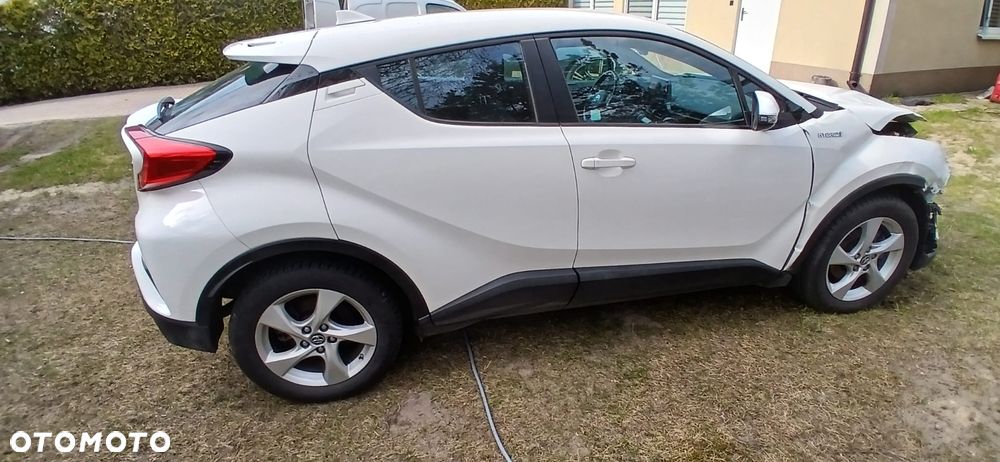 Toyota C-HR 1.8 Hybrid Dynamic - 18