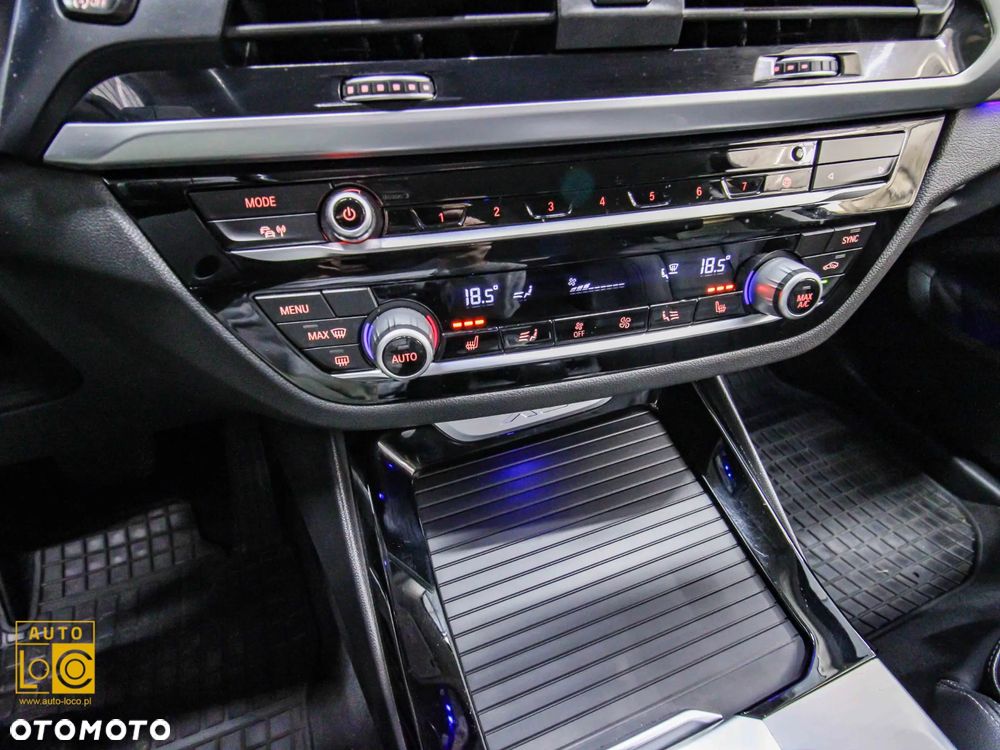 BMW X3 xDrive20d xLine - 27