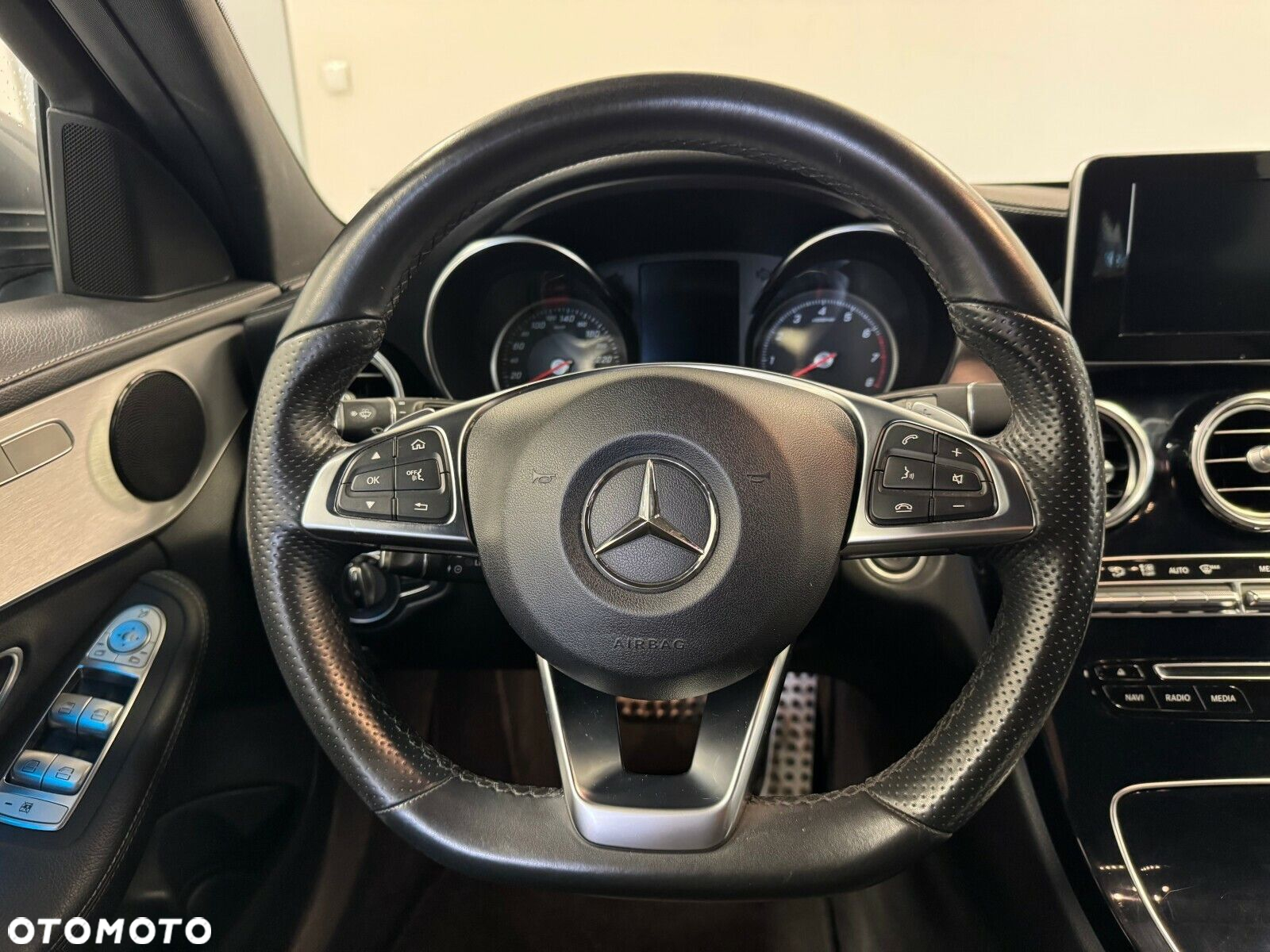 Mercedes-Benz Klasa C 200 4-Matic 7G-TRONIC - 13