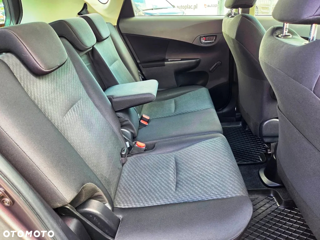 Toyota Verso S 1.33 Premium - 28