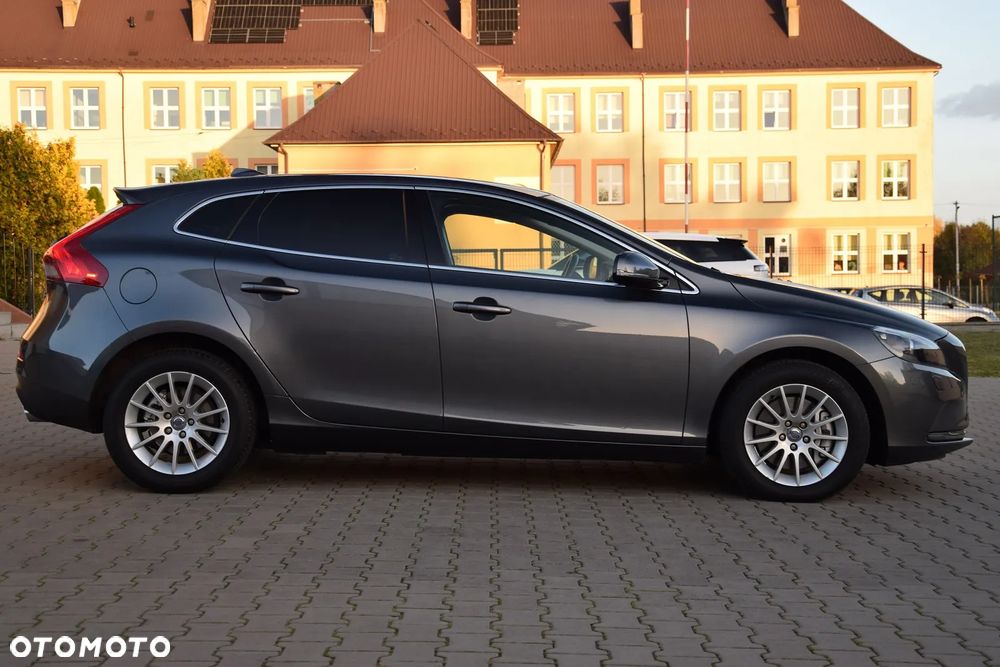 Volvo V40 D3 Summum - 3