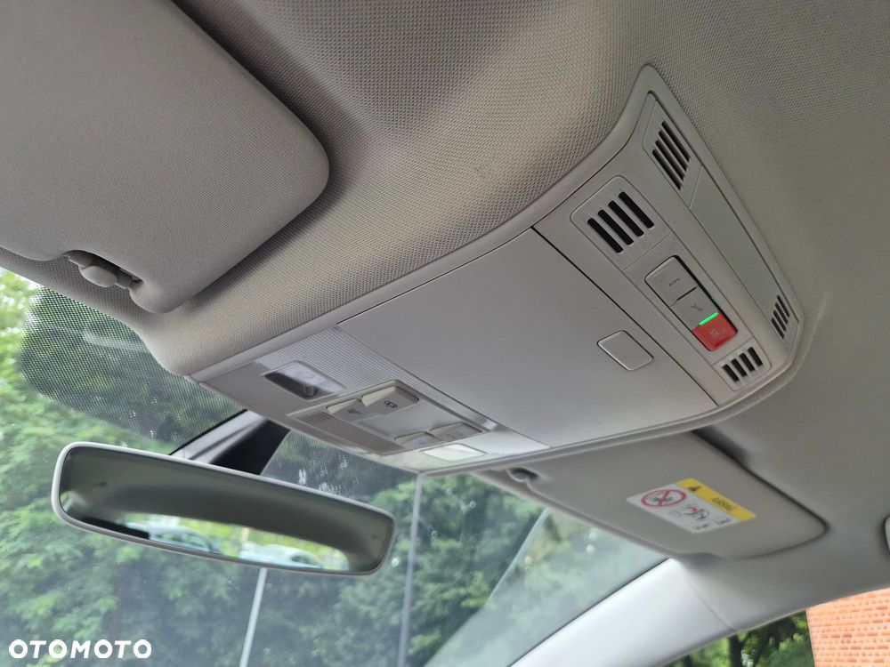 Volkswagen Golf 1.5 TSI ACT (BlueMotion Technology) DSG Highline - 26