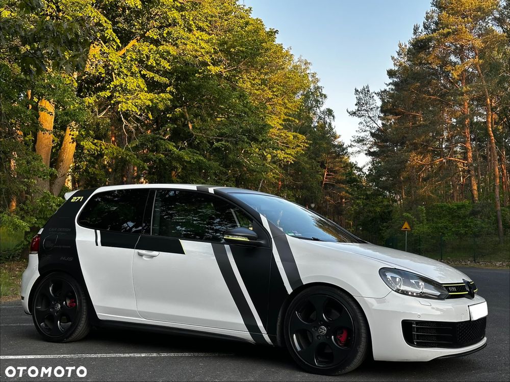 Volkswagen Golf 2.0 TSI 4Mot R - 12