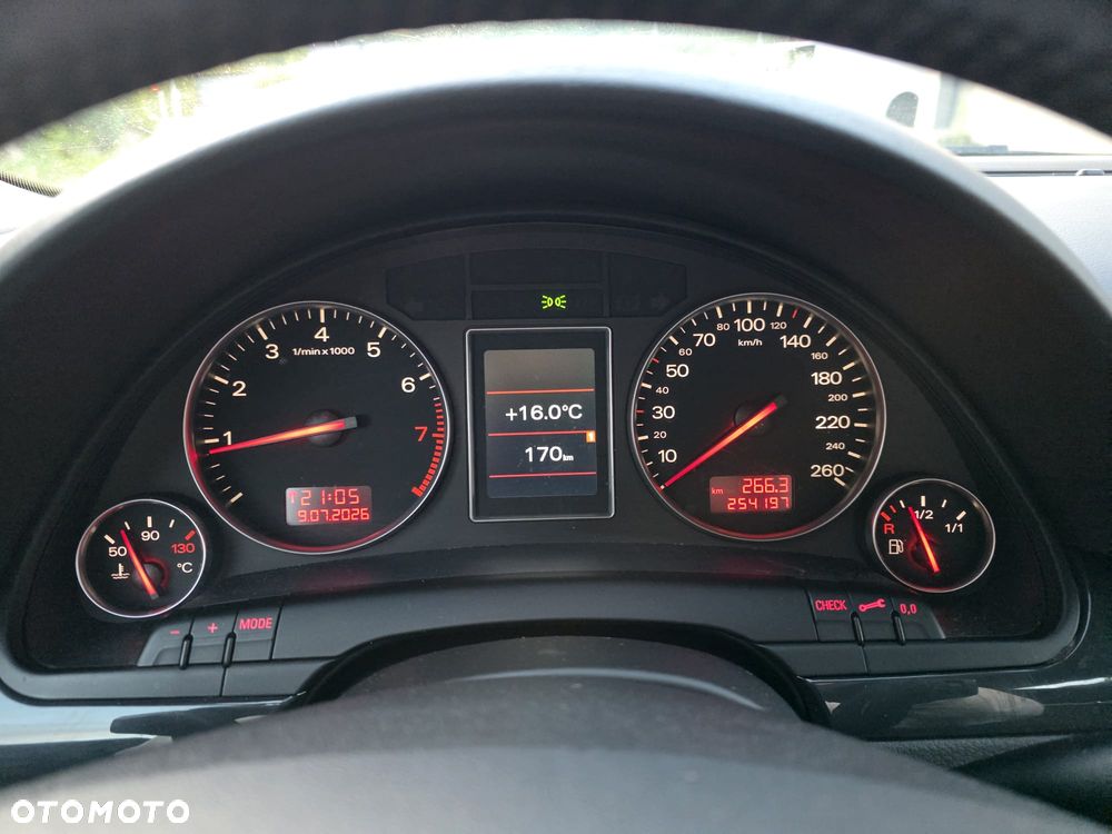 Audi A4 Avant 1.6 - 10