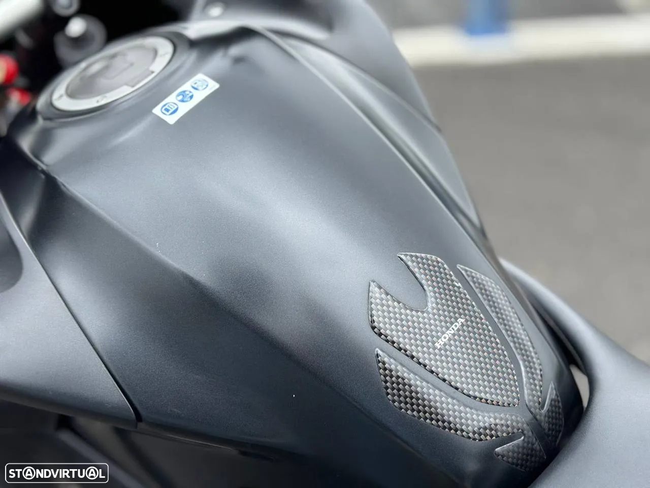 Honda VFR 800X CROSSRUNNER - 24