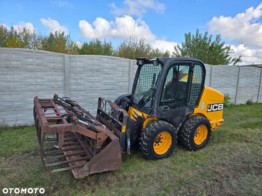 JCB - 1