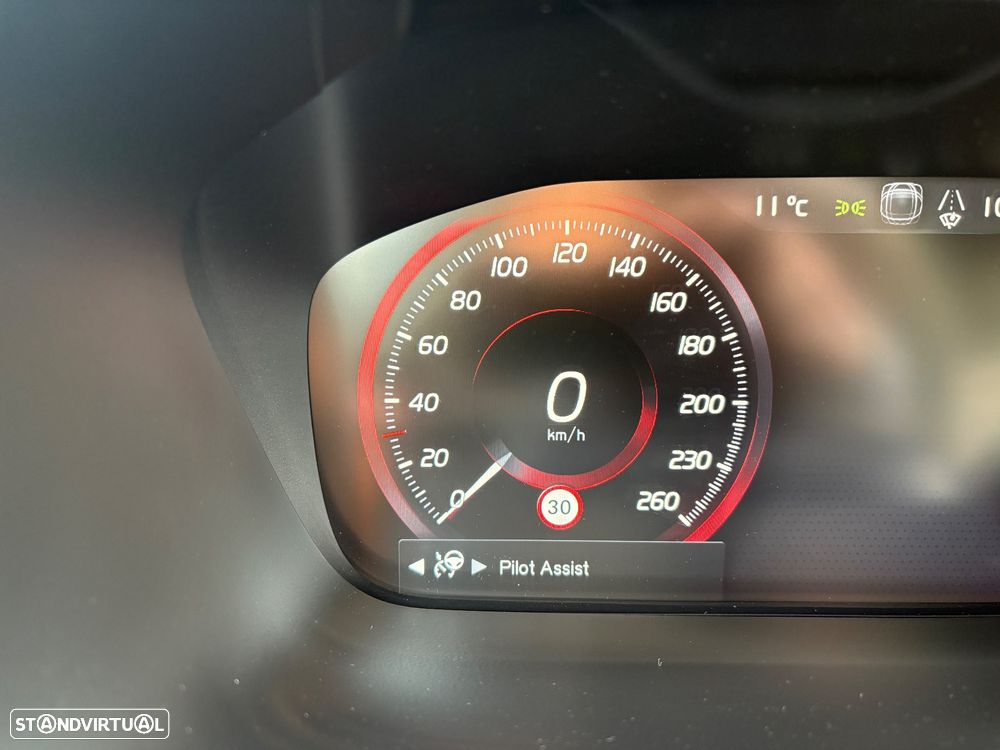 Volvo V90 2.0 D4 Inscription Geartronic - 31