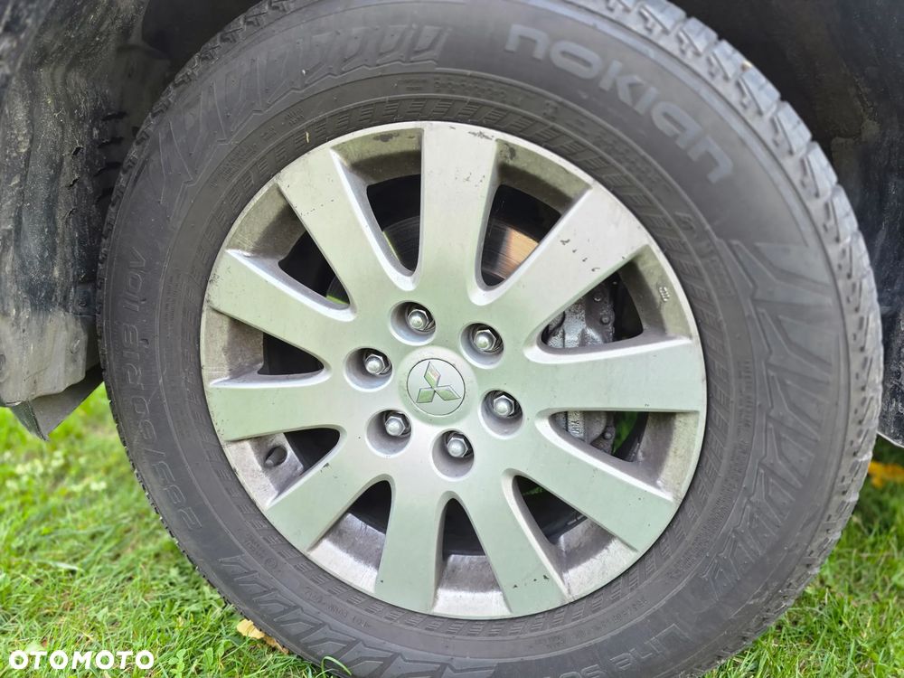 Mitsubishi Pajero - 29