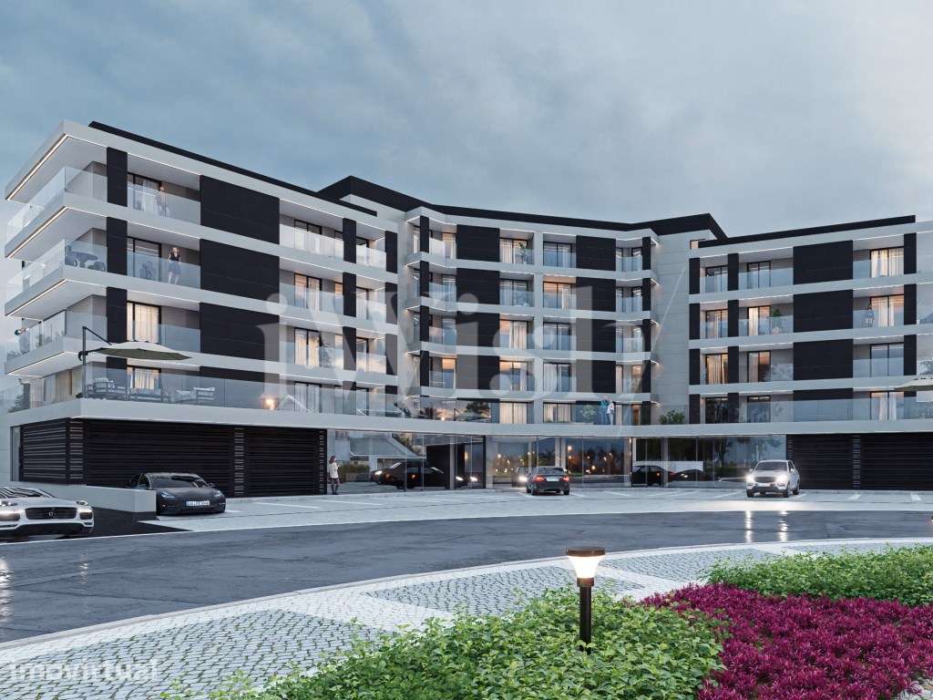 São João Prime - Loja com 2 casas de banho no piso 0 - Grande imagem: 2/7