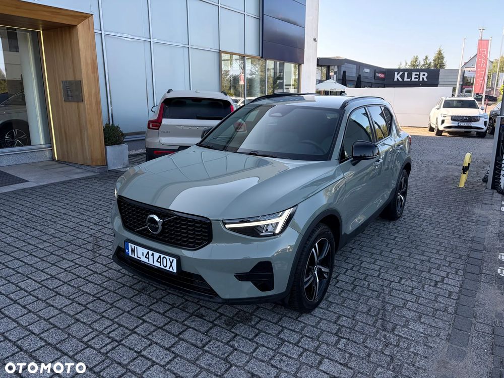 Volvo XC 40 B3 Plus Dark - 3