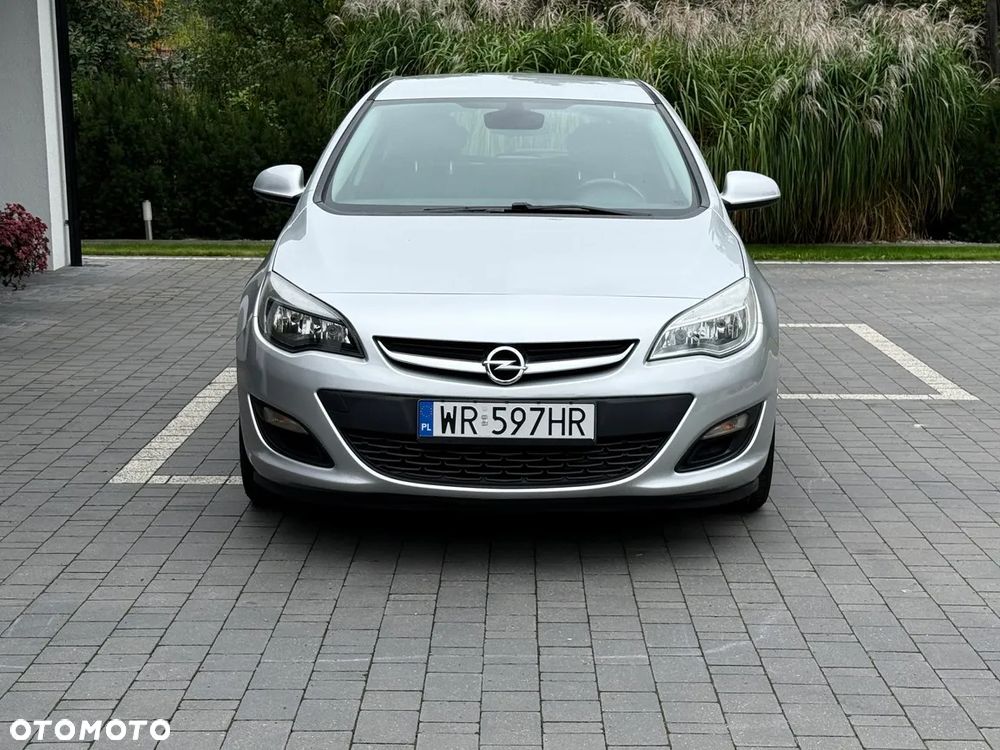 Opel Astra GTC 1.4 Turbo - 12