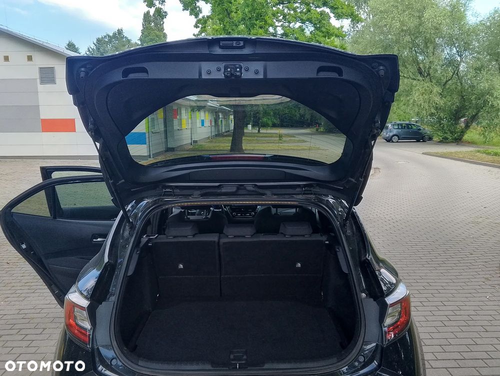 Toyota Corolla - 22