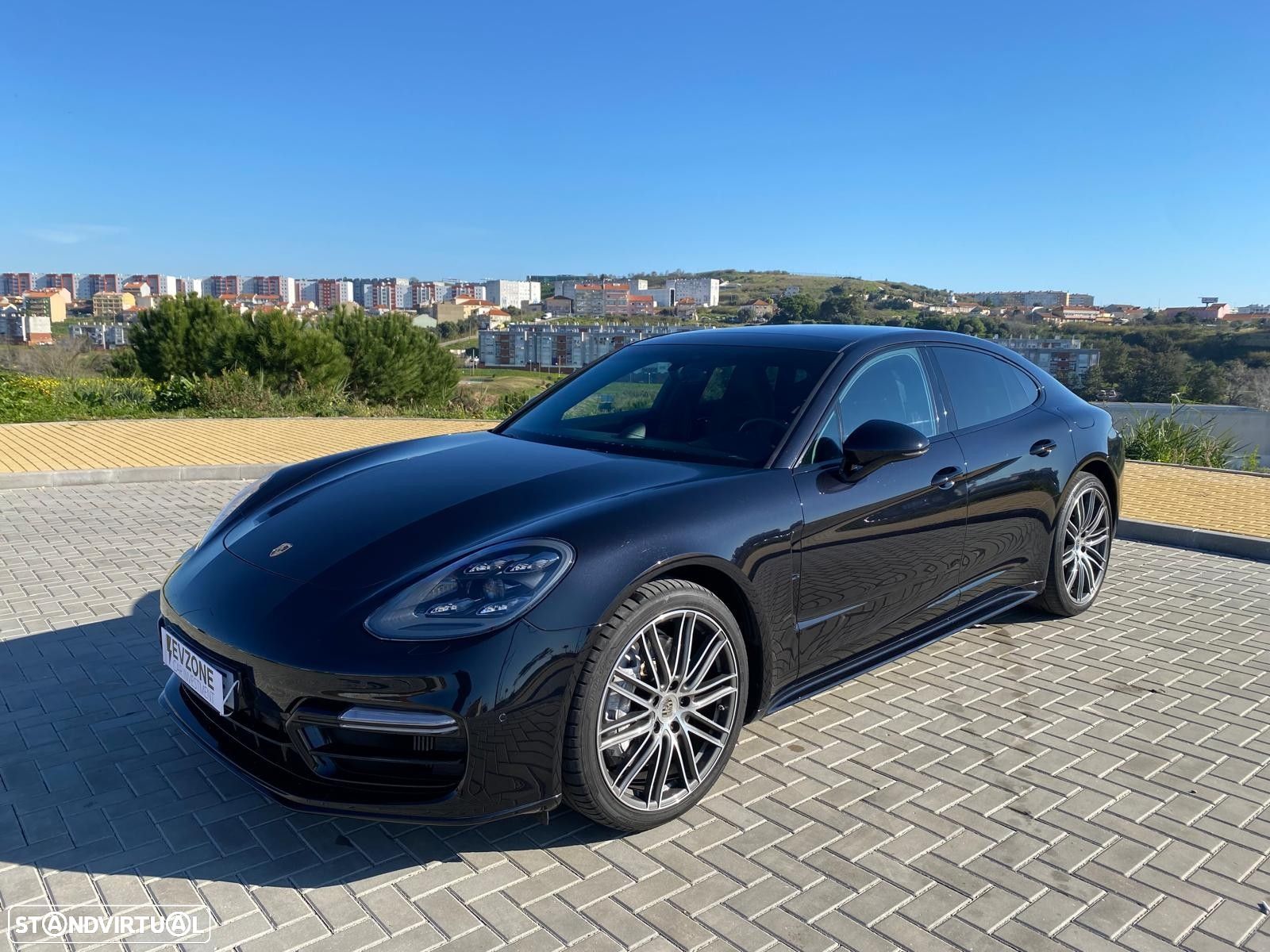 Porsche Panamera 4 E-Hybrid Platinum Edition - 1