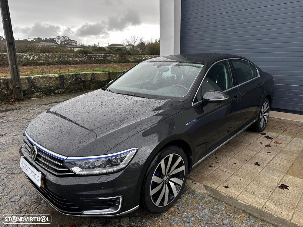 VW Passat - 9