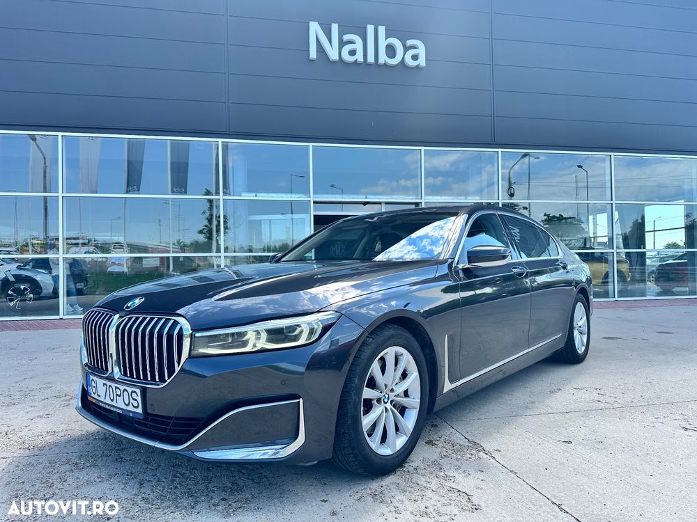 BMW Seria 7 730Ld xDrive - 32