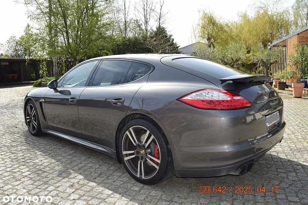 Porsche Panamera GTS - 6