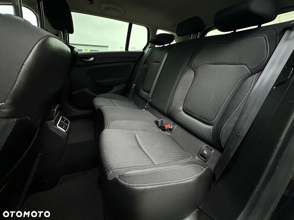 Renault Megane Grandtour ENERGY TCe 130 BUSINESS - 29