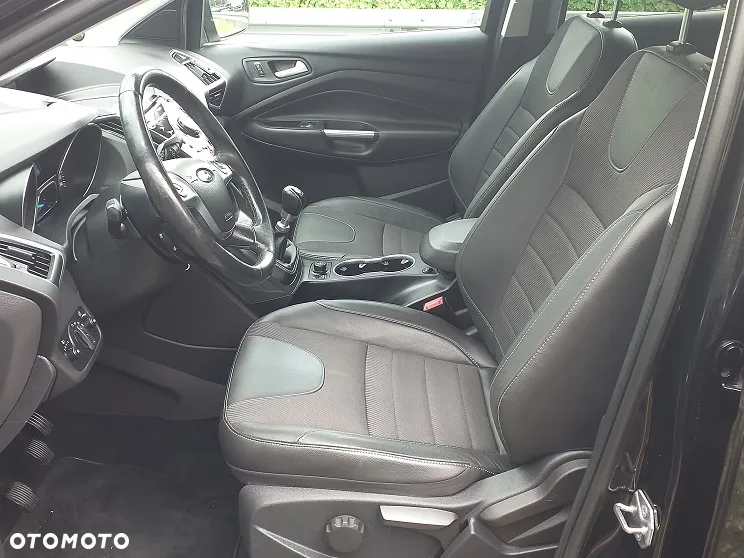 Ford Kuga 2.0 TDCi 2x4 Titanium - 13