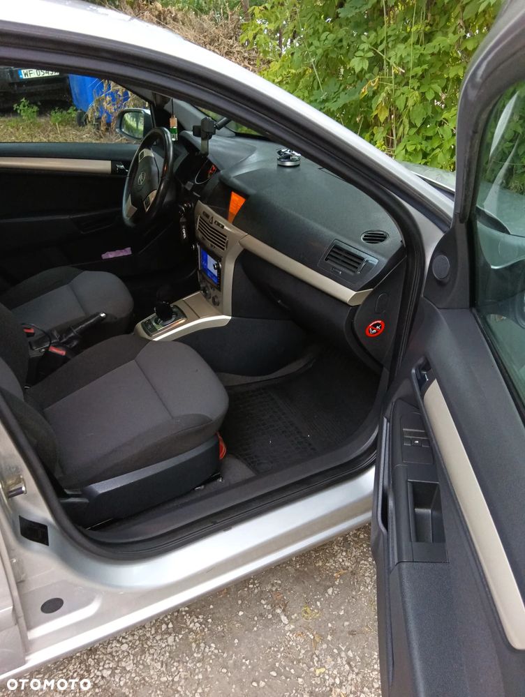 Opel Astra 1.6 111 EasyTronic - 14
