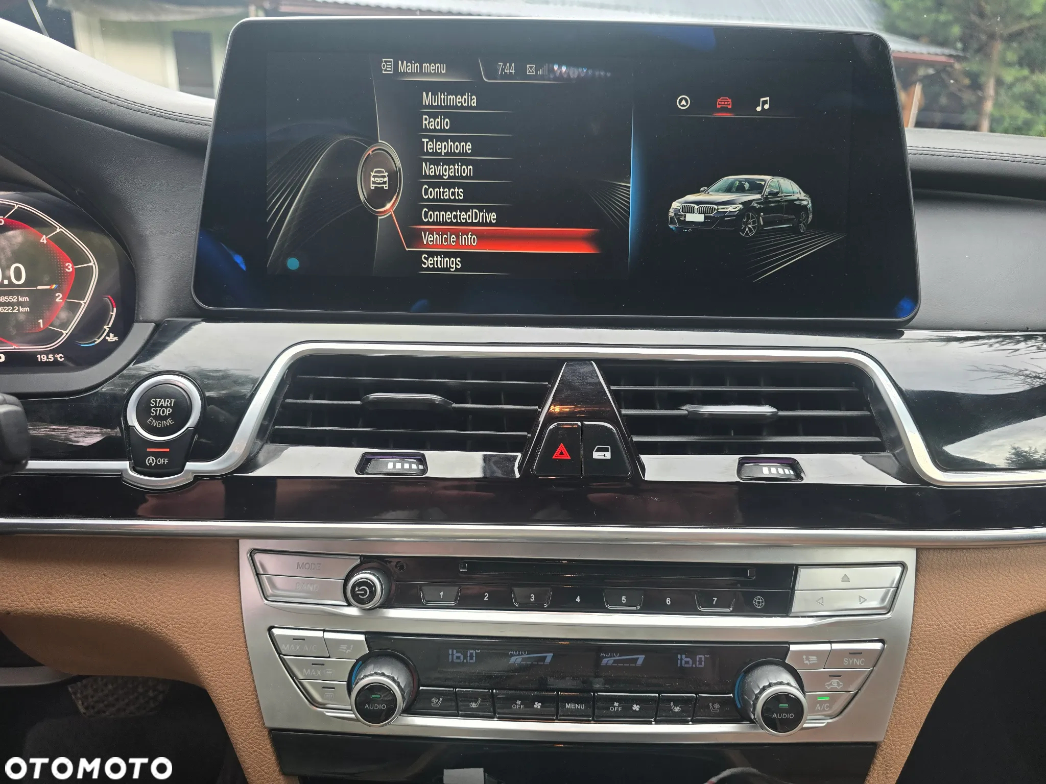 BMW Seria 7 750i xDrive Edition Exclusive - 37