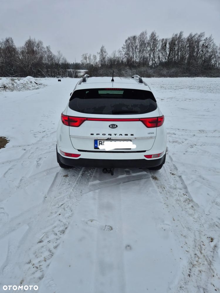 Kia Sportage 1.7 CRDI 2WD ISG Dream-Team Edition - 5