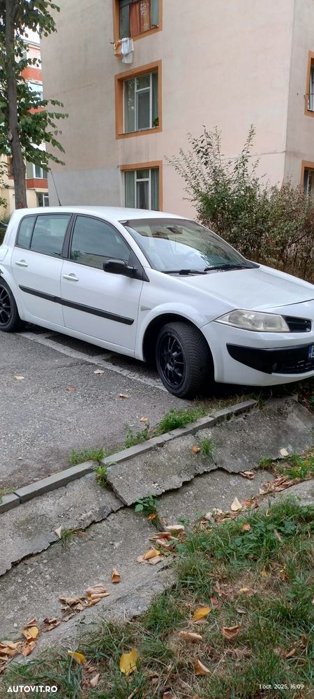 Renault Megane 1.6 Confort Authentique - 6