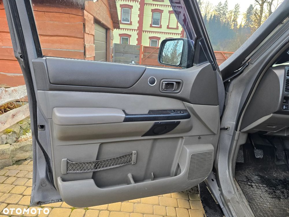 Nissan Patrol - 17