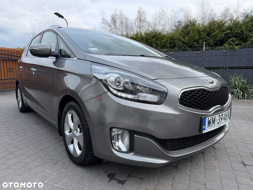 Kia Carens 1.7 CRDi Business Line 7os 7DCT - 1