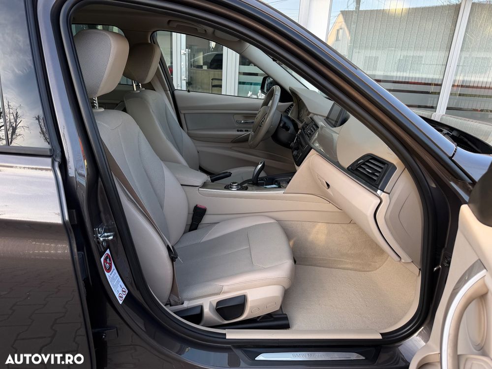 BMW Seria 3 320d Aut. Modern Line - 13