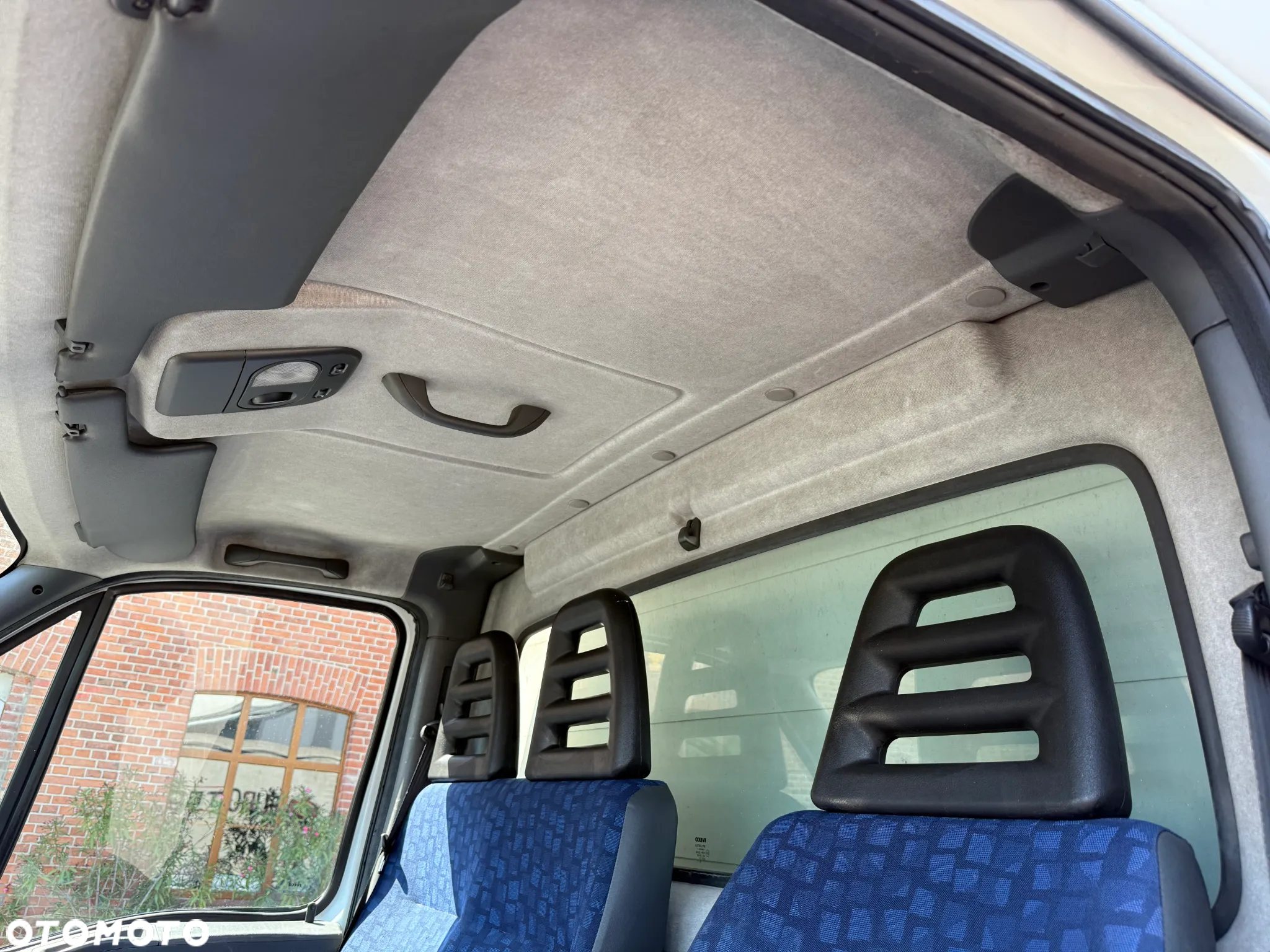 Iveco DAILY 35S14 - 25
