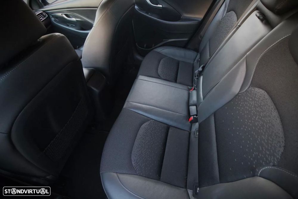 Hyundai i30 Fastback 1.0 T-GDI Style - 10