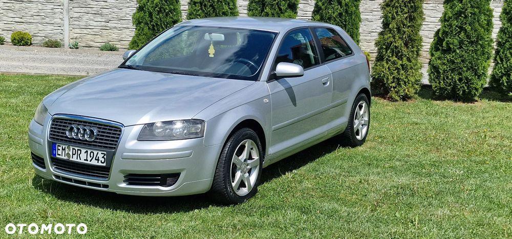 Audi A3 3-drzwiowe 1.6 Ambiente - 1