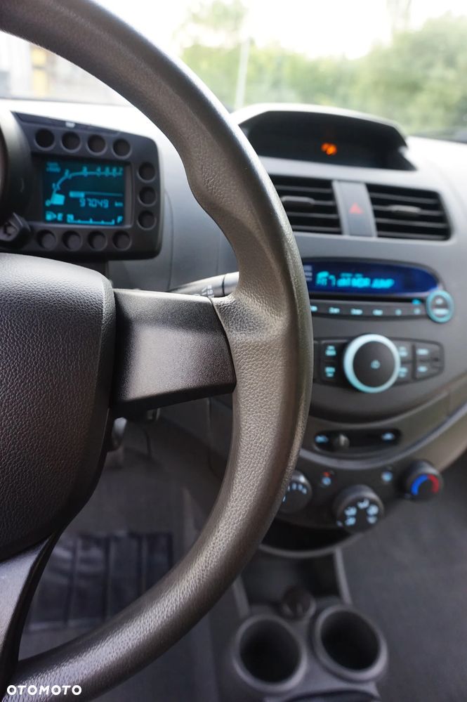 Chevrolet Spark - 31