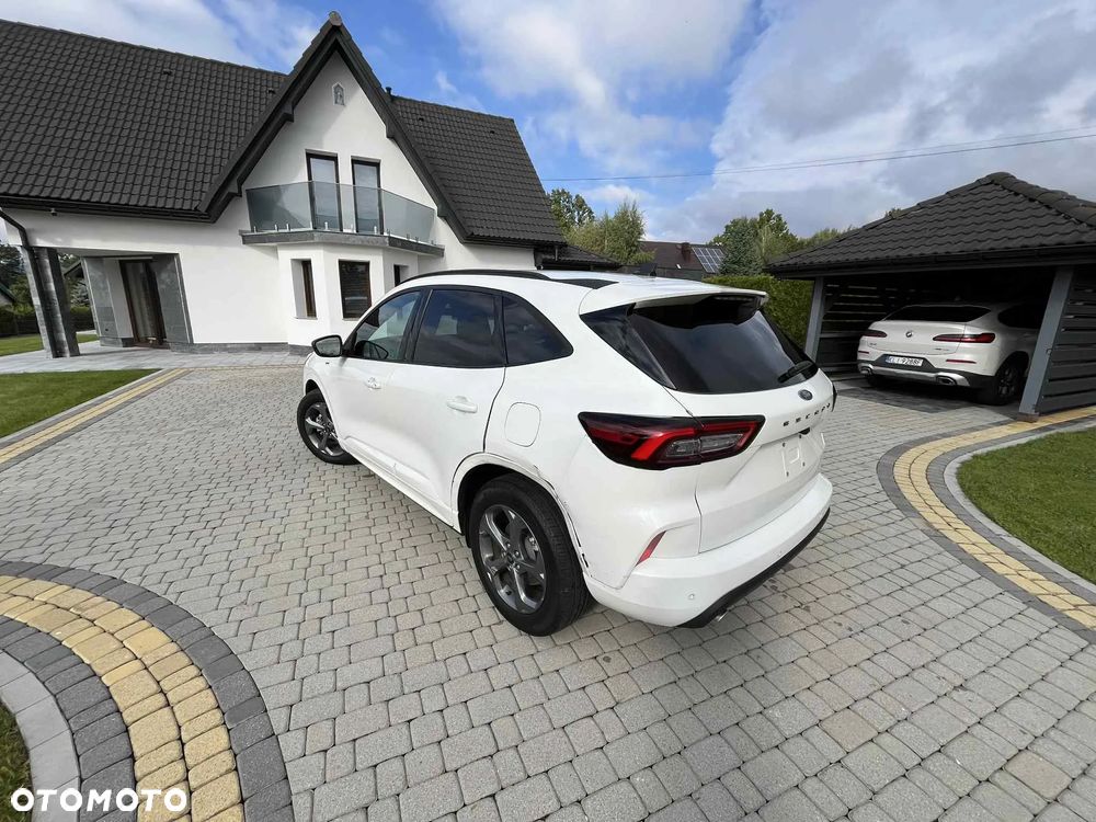 Ford Kuga 1.5 EcoBoost ST-LINE X - 31
