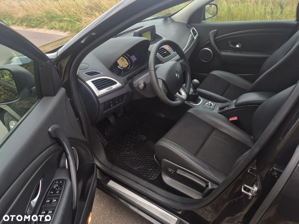 Renault Megane TCe 130 Luxe - 10