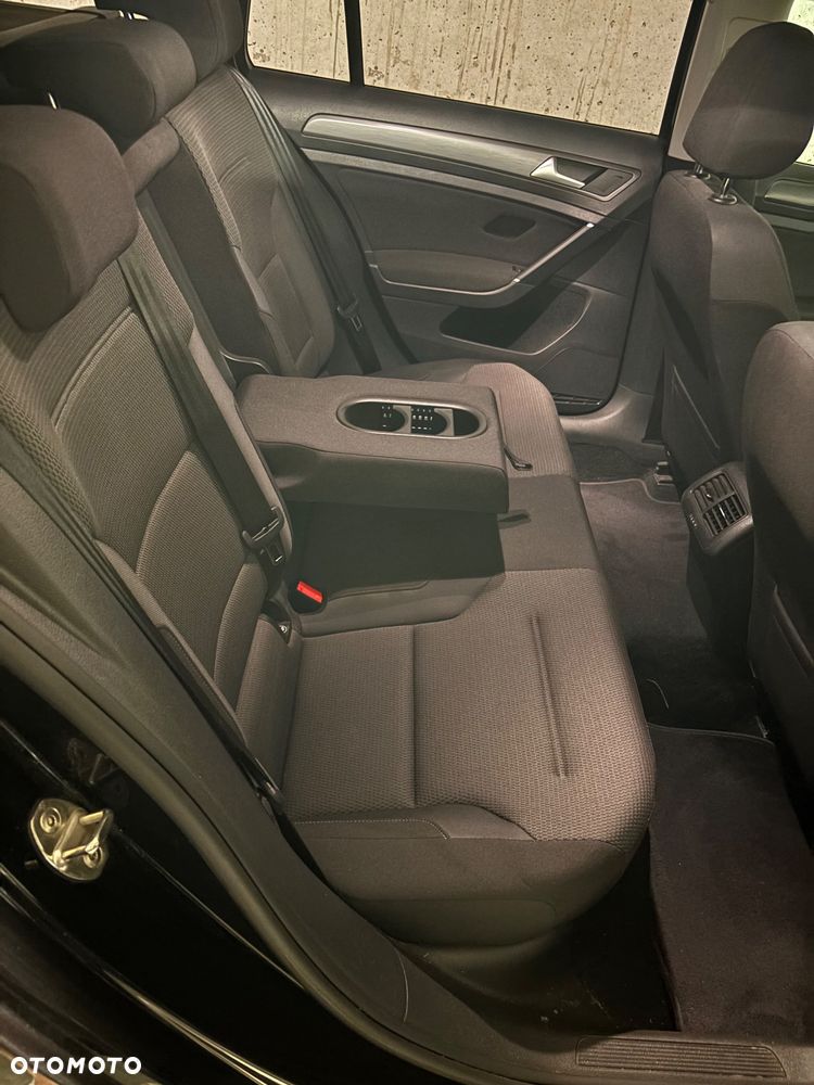 Volkswagen Golf 1.6 TDI BMT Comfortline - 18