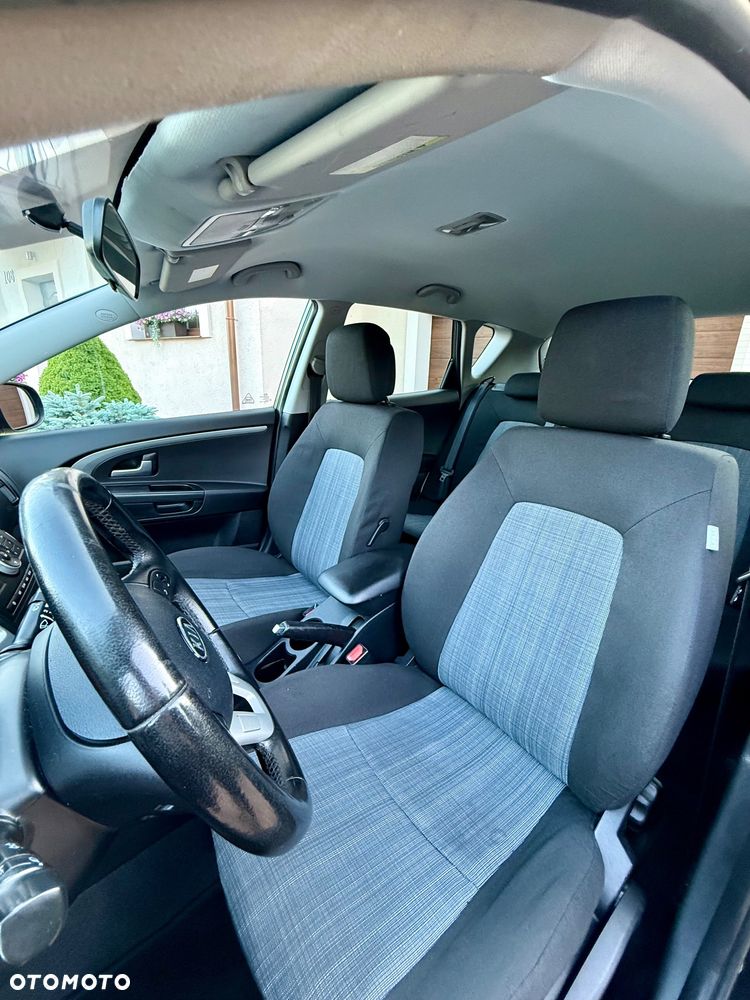 Kia Ceed 1.4 CVVT Attract - 26