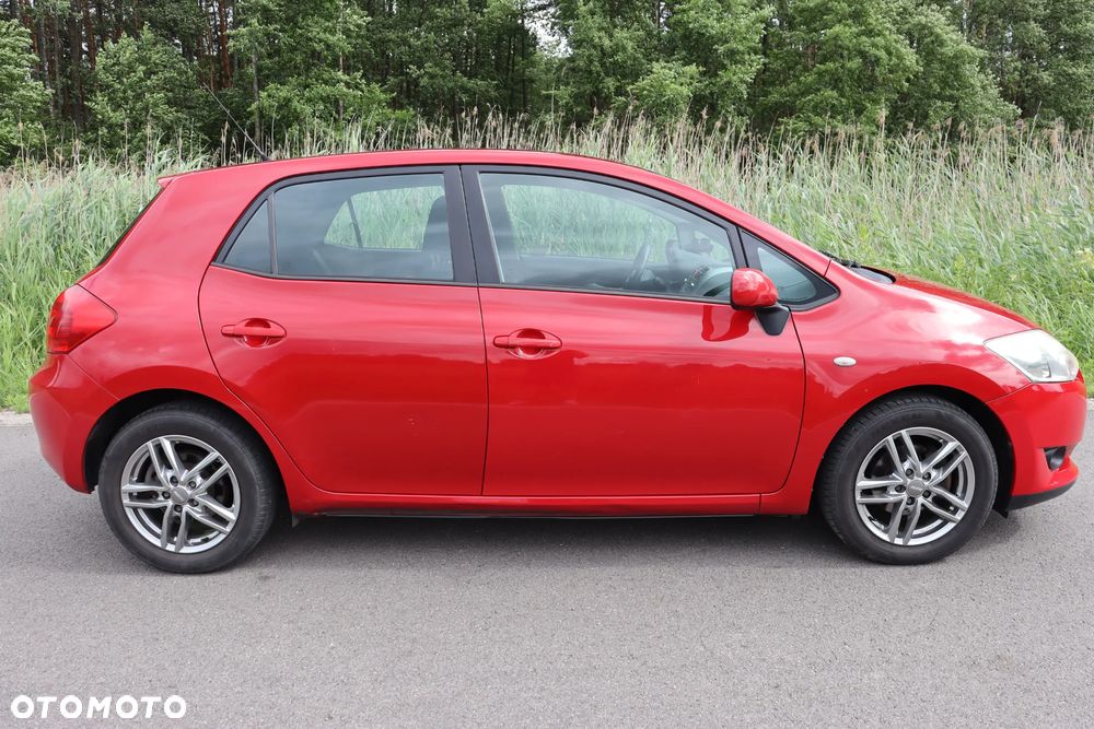 Toyota Auris - 4