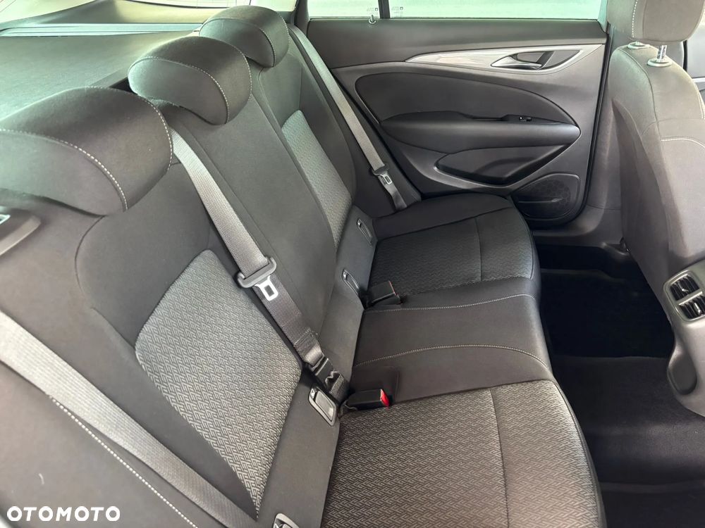 Opel Insignia 2.0 CDTI Enjoy S&S - 11